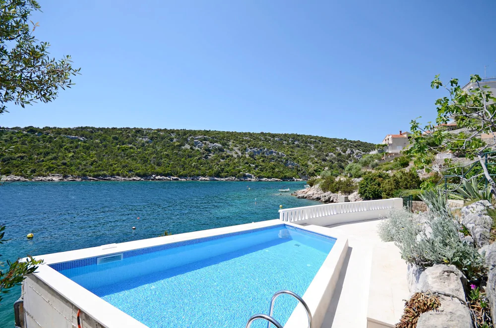 Villa Sine