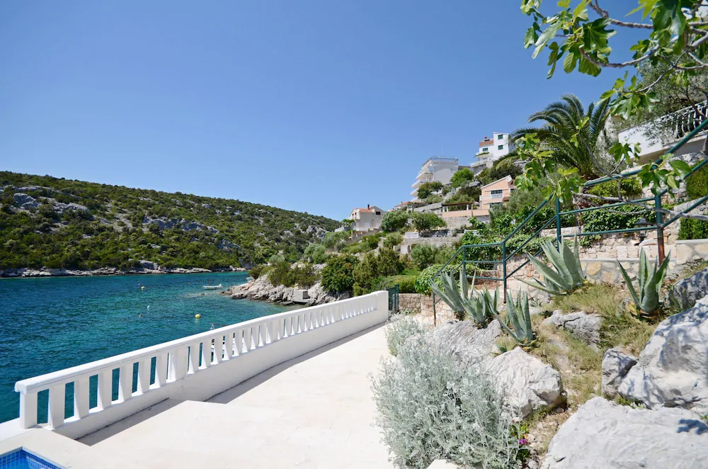 Villa Sine