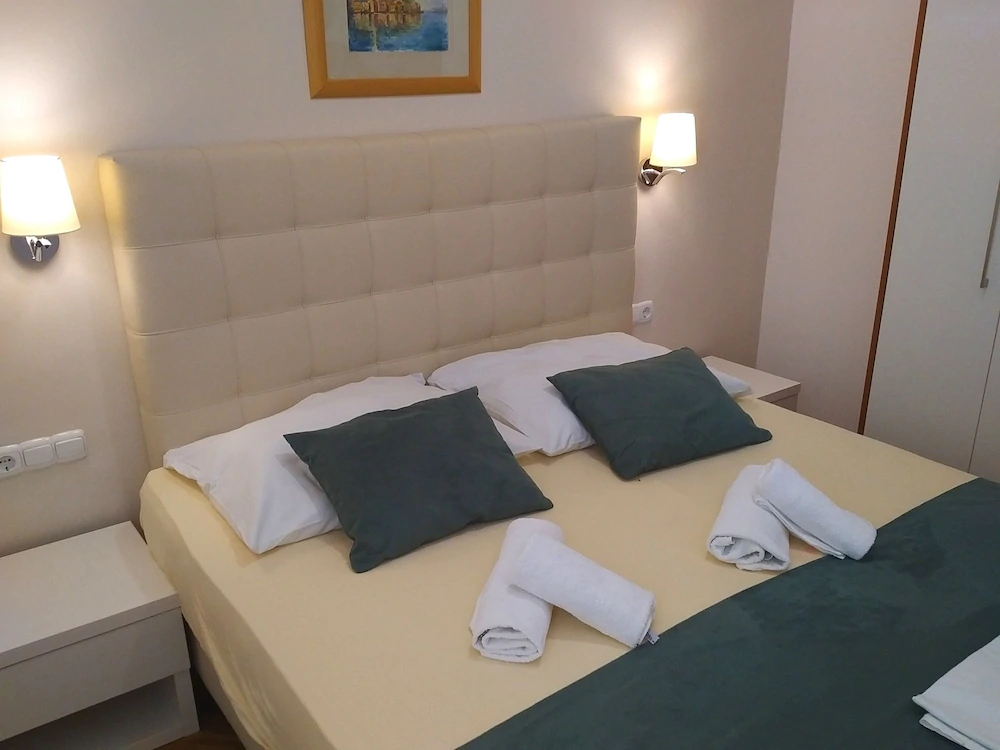 Luxury Apartments Villa Ruzmarina