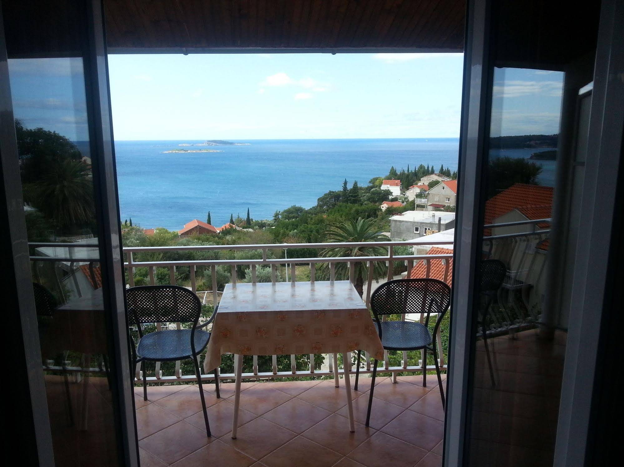 Apartmani Ana