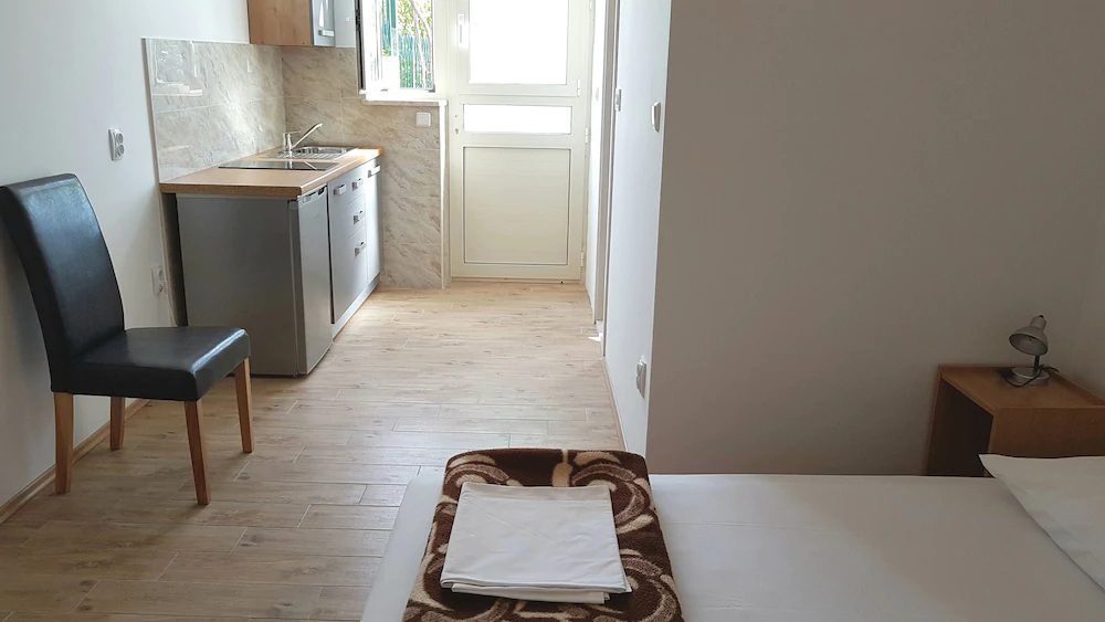 Apartments Kust