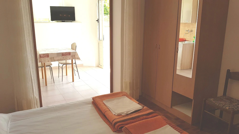 Apartments Kust