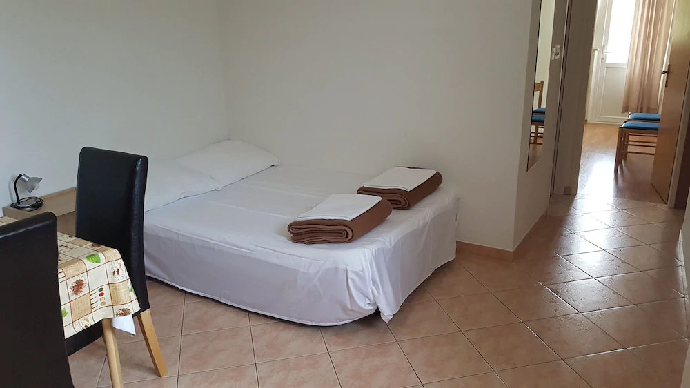 Apartments Kust