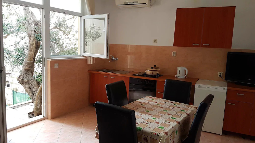 Apartments Kust