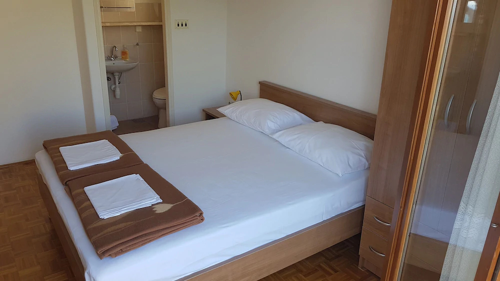 Apartments Kust