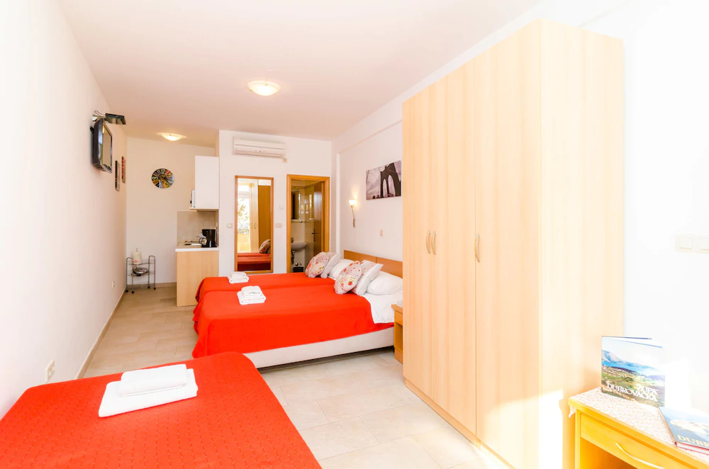 Apartments Subrenum