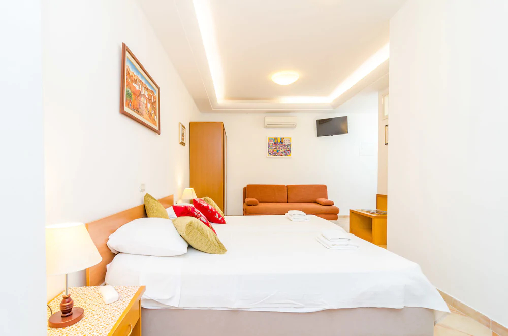 Apartments Subrenum