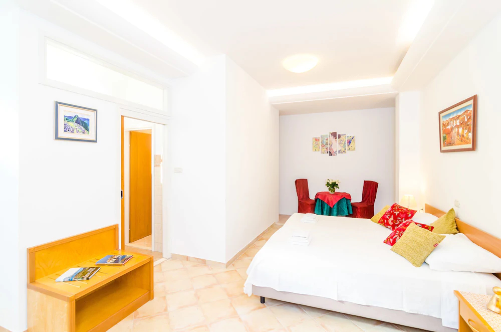 Apartments Subrenum