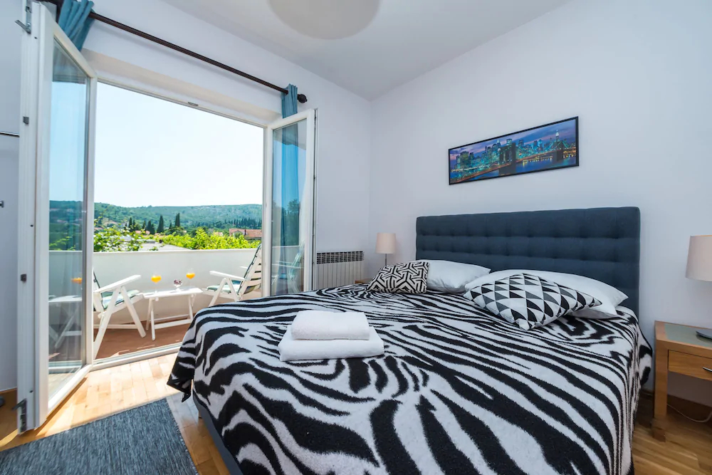 Francesca Guesthouse