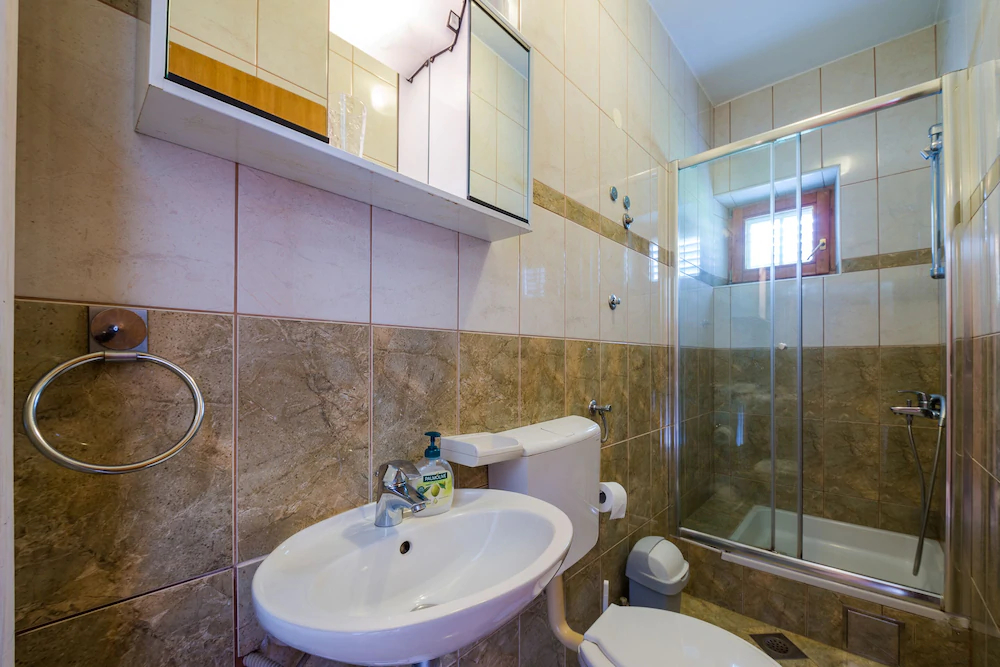 Francesca Guesthouse