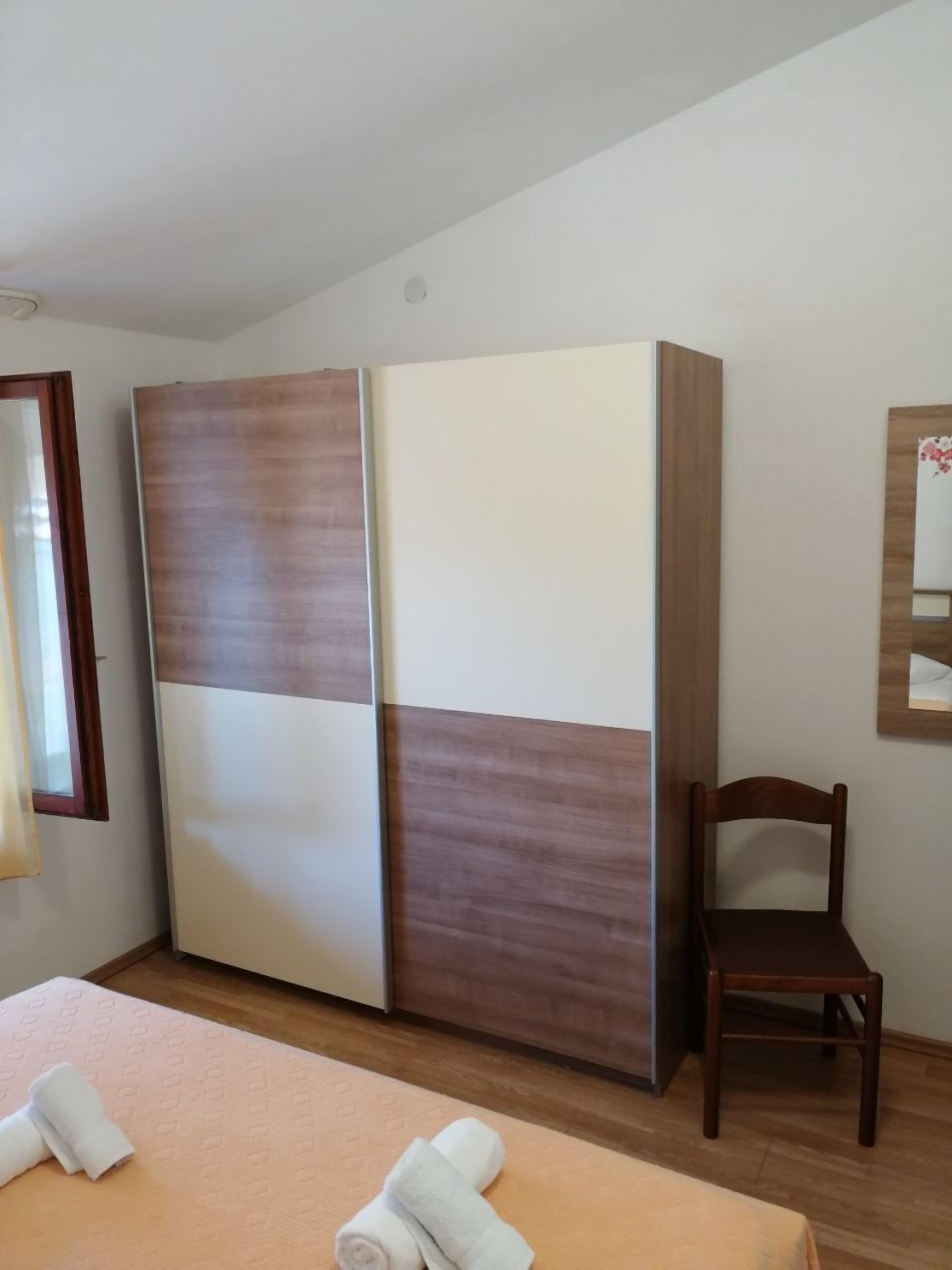 Apartments Nadica - free parking
