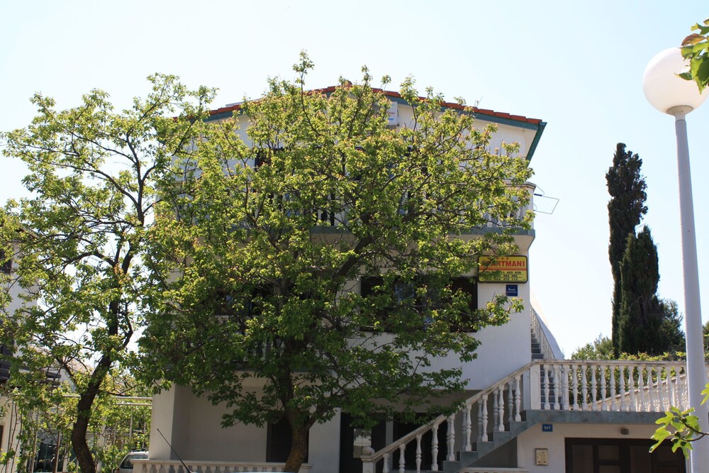 Apartments Vuk