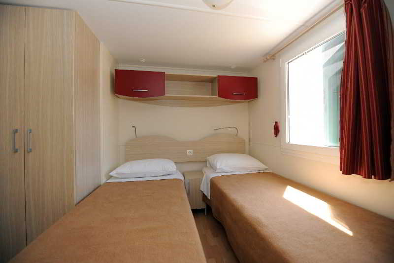 Zaton Holiday Resort Mobile Homes