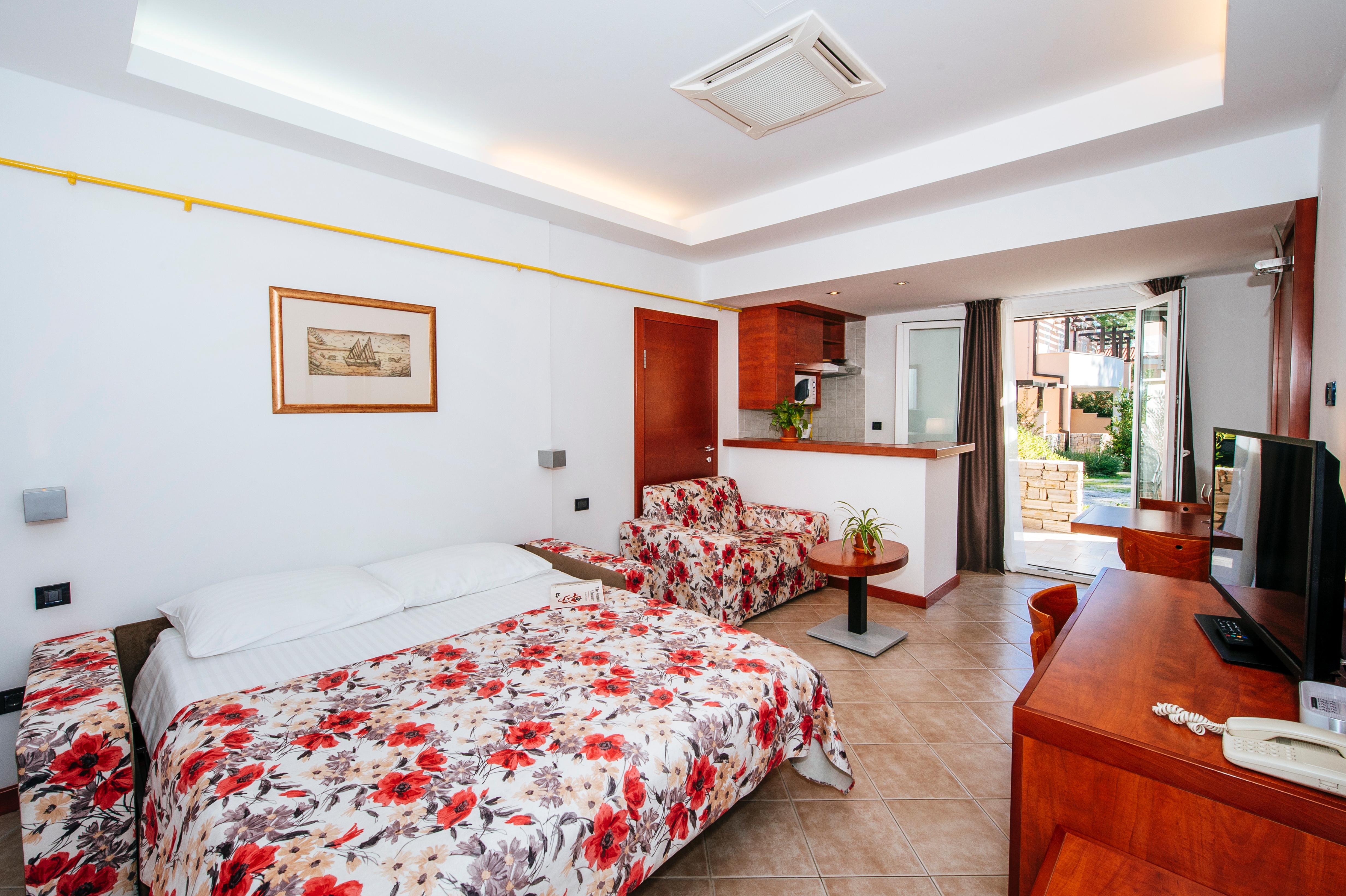 Zaton Holiday Resort Apartments