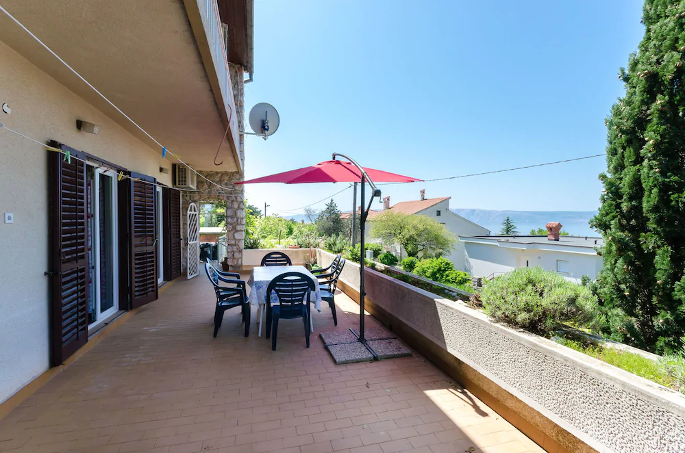 Apartments and Room Sreten