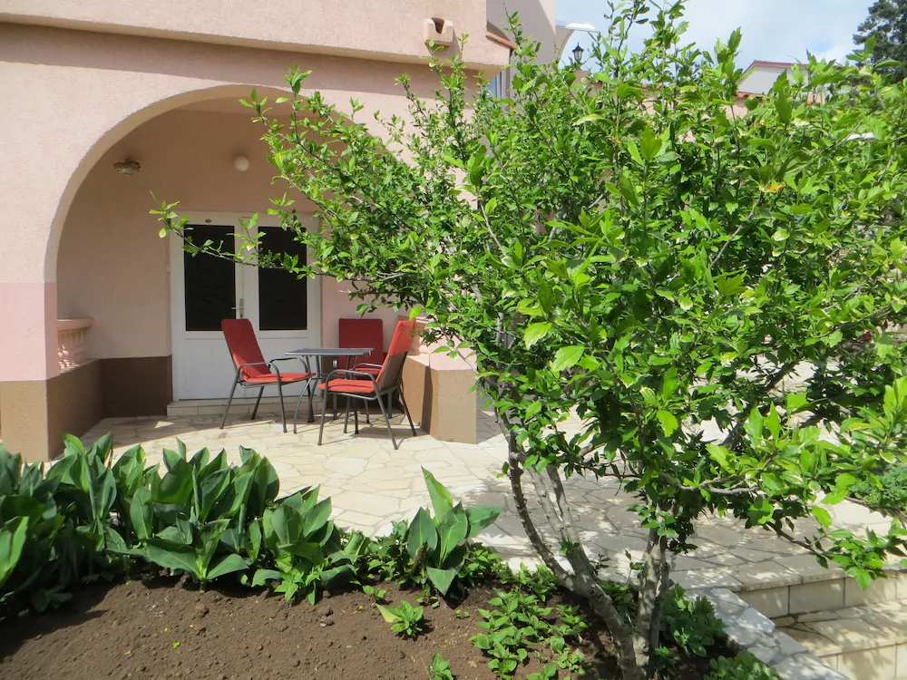 Apartments Ivona