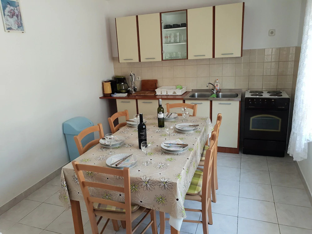 Apartments Josip