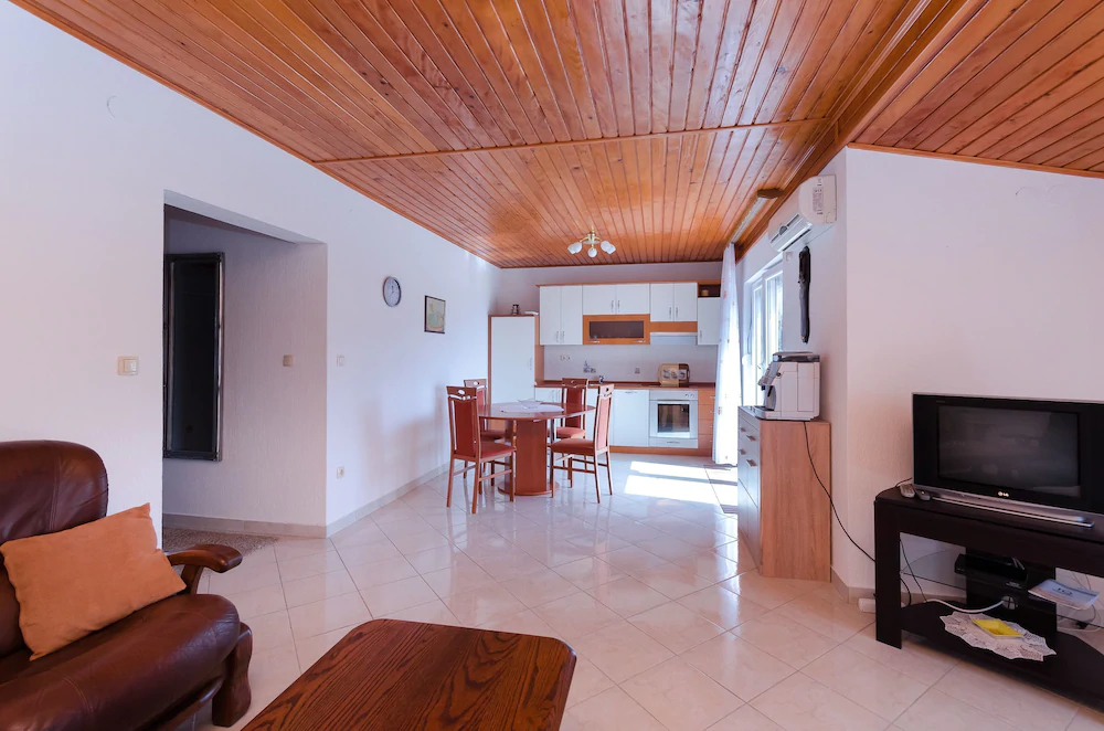 Apartments Maravera