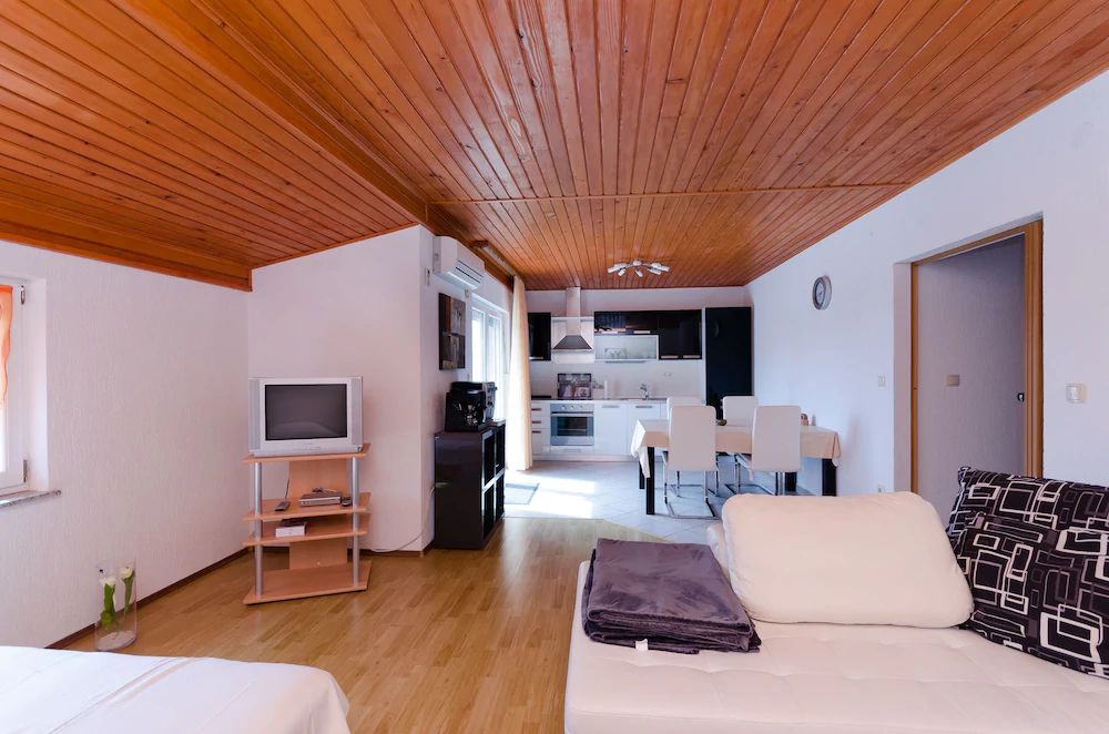 Apartments Maravera