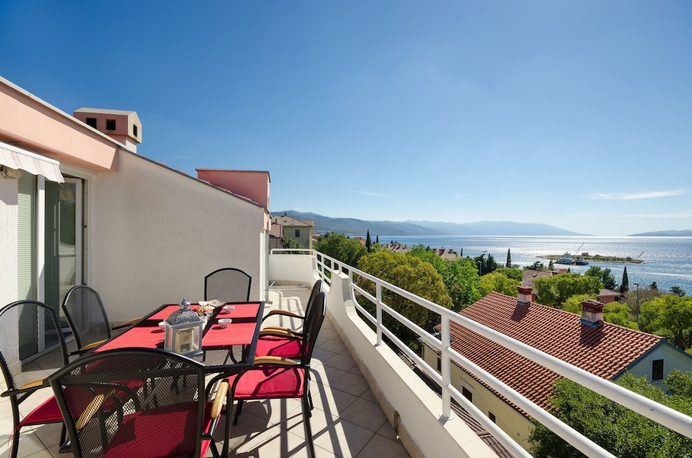Apartments Snjezana