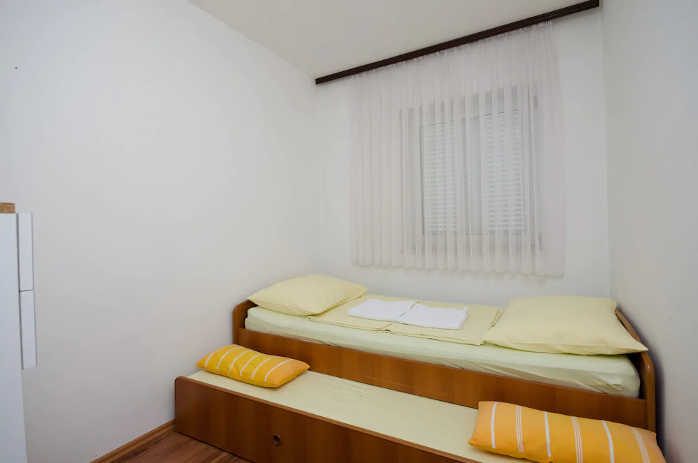 Apartments Snjezana