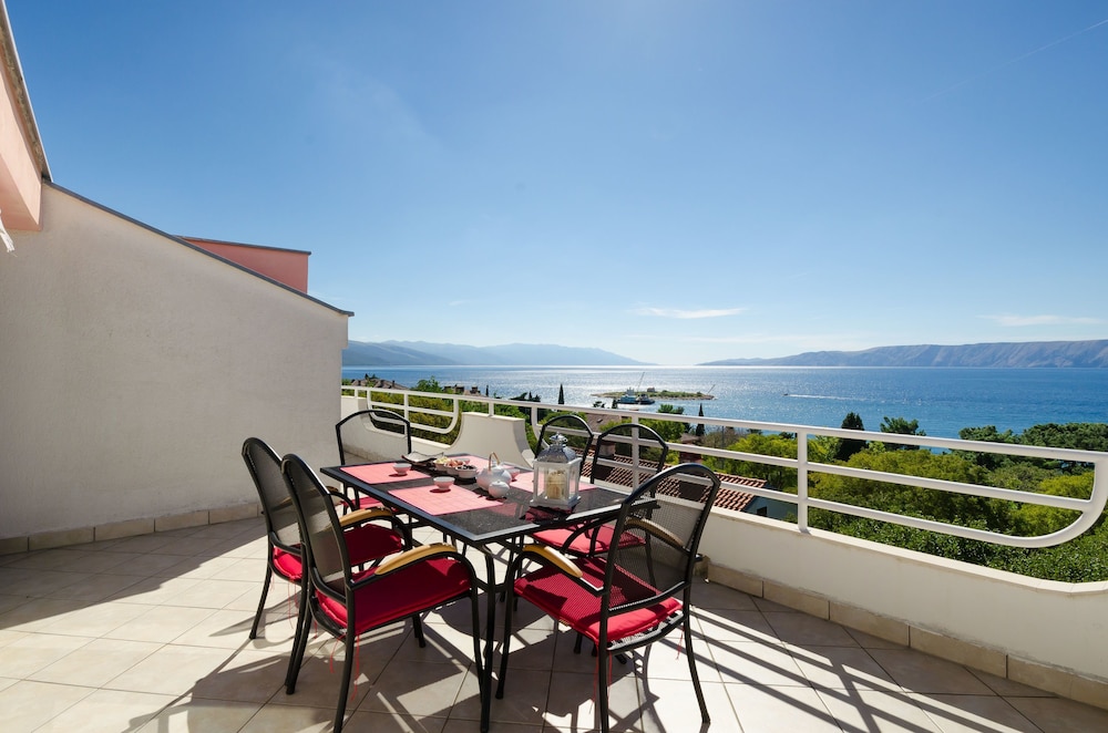 Apartments Snjezana