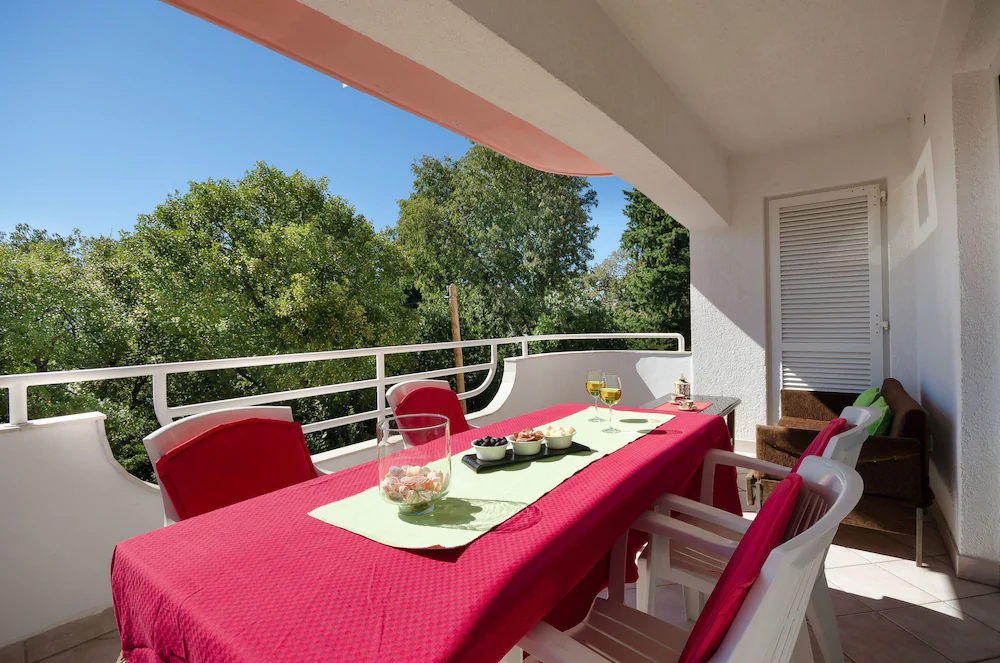 Apartments Snjezana
