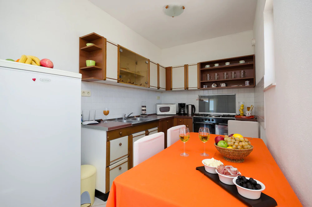 Apartments Snjezana