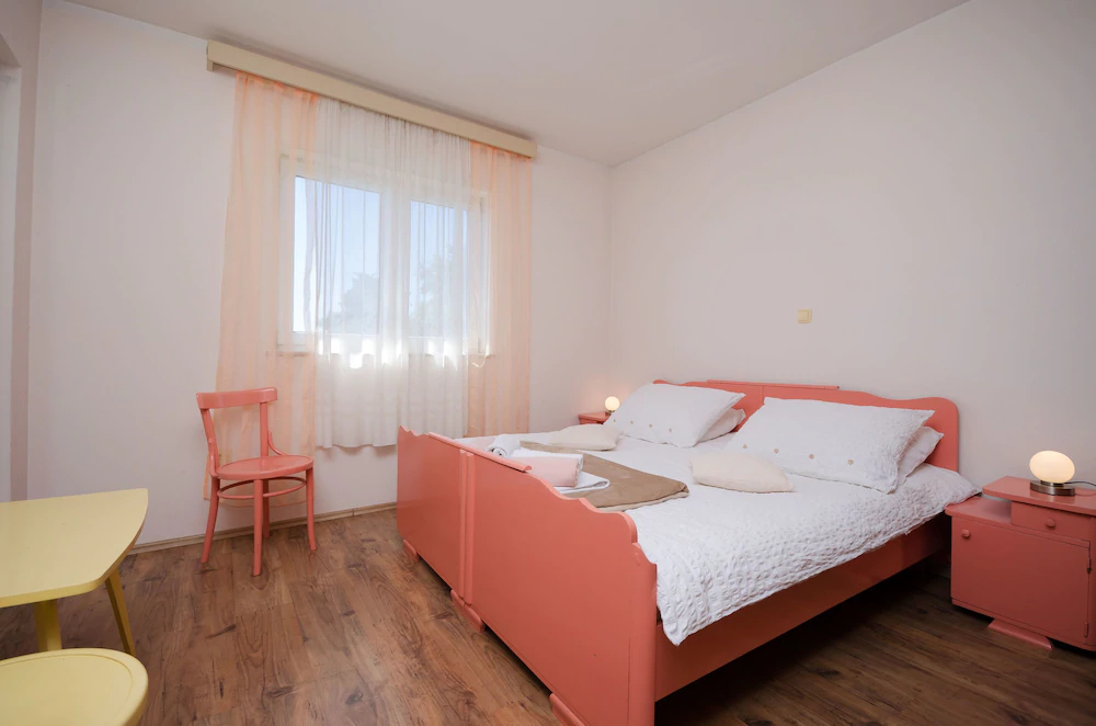 Apartments Snjezana