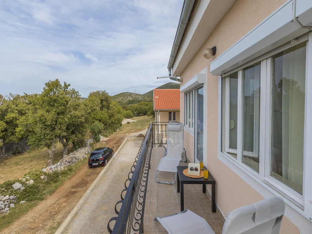 House Elwira