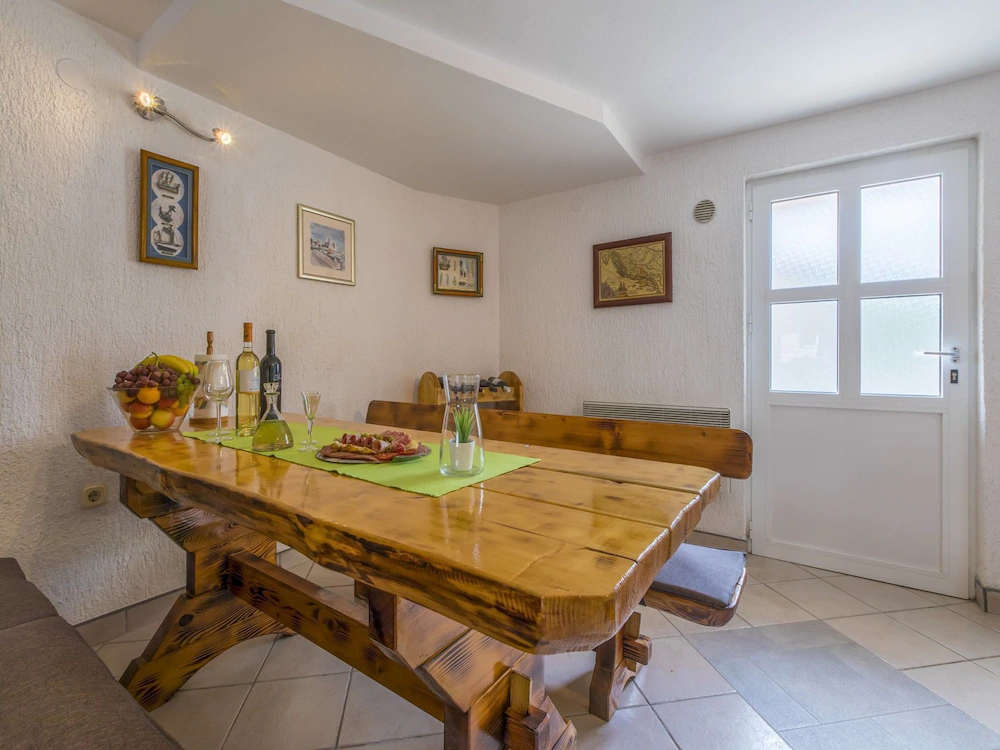 House Elwira