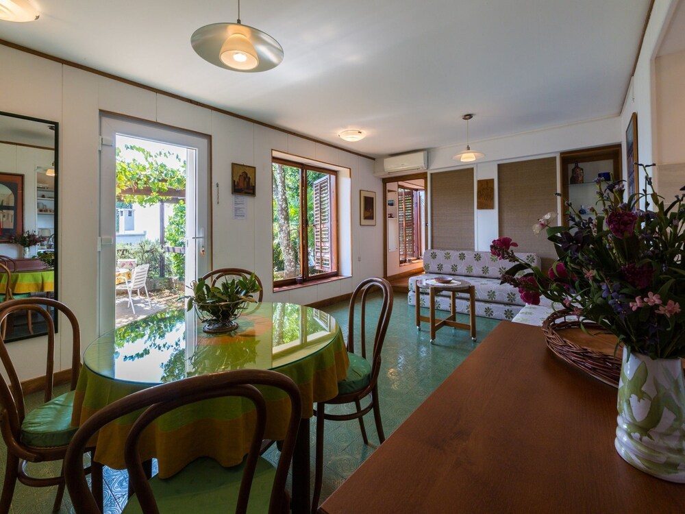 House Villa Vaho