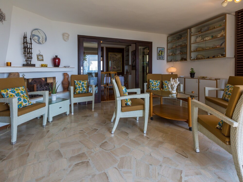House Villa Vaho