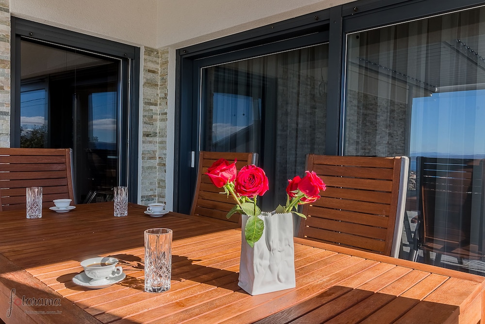 I&L Villa Klenovica