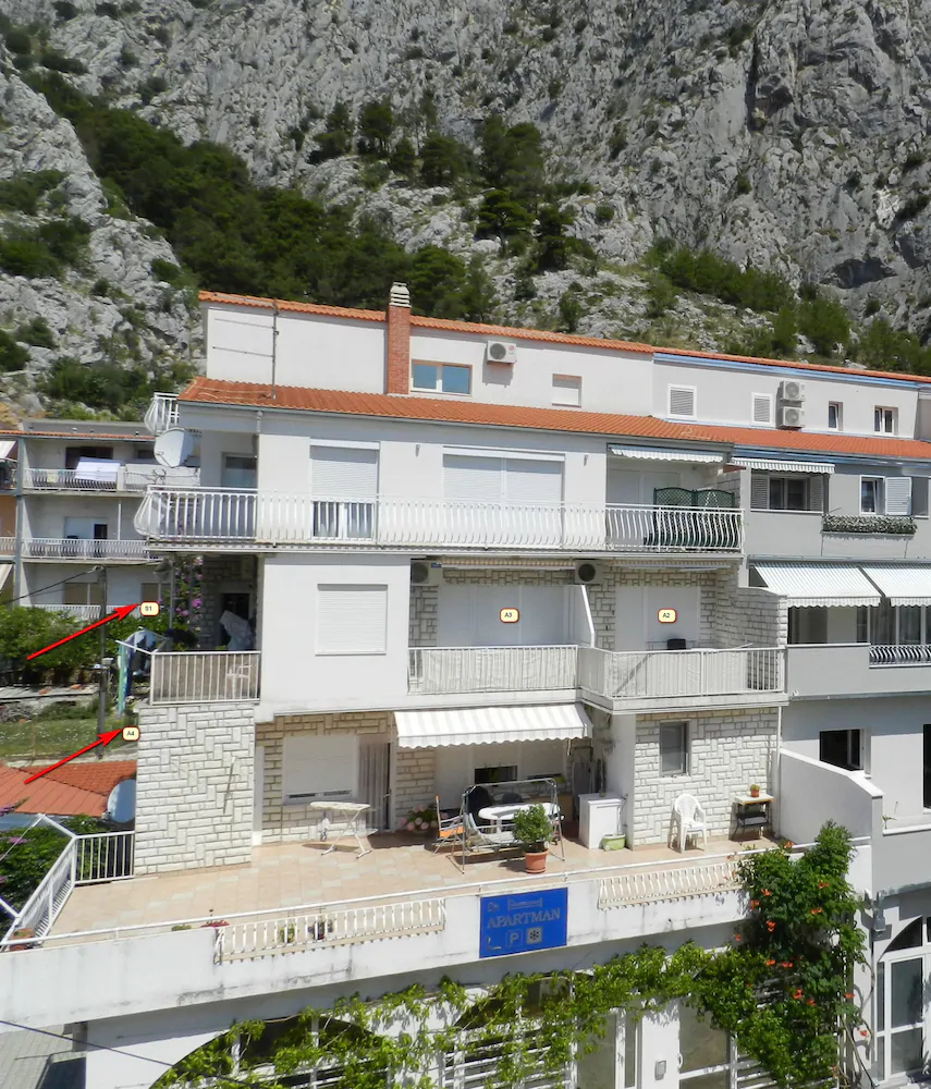 Apartments and Room Mirjana