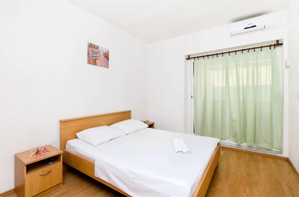 Apartments And Rooms Perica