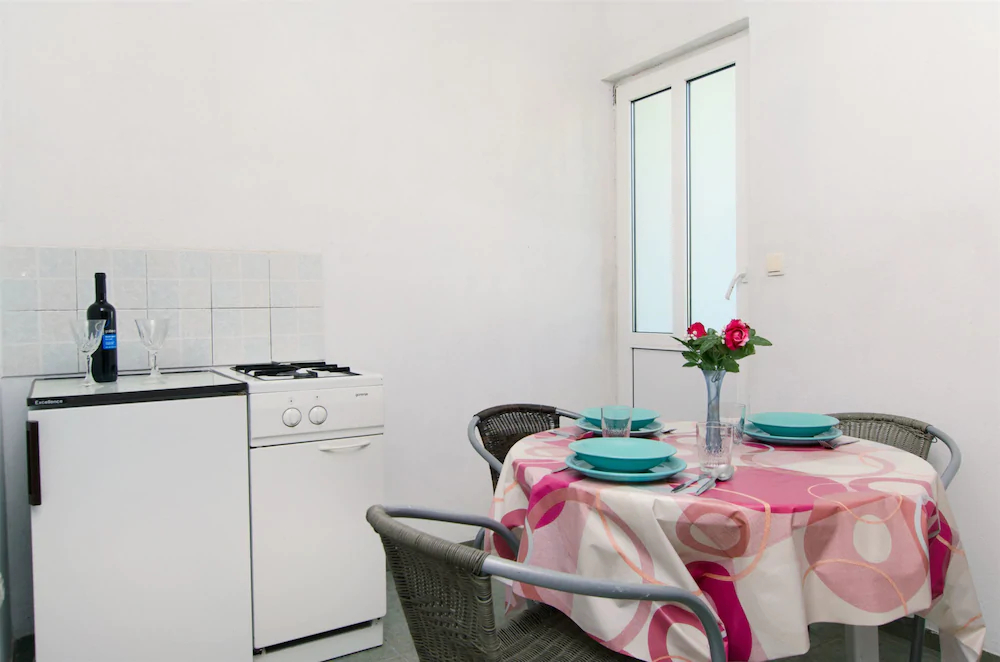Apartments And Rooms Perica