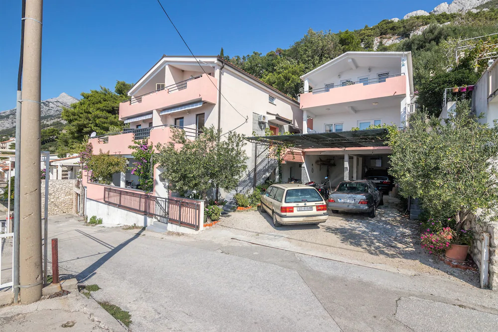 Apartments Galic