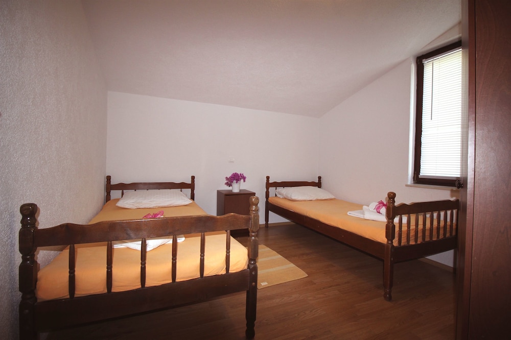 Apartments Galic