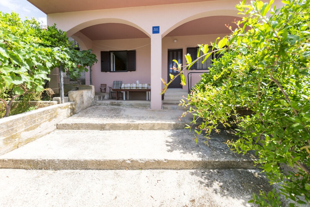 Apartments Jozo
