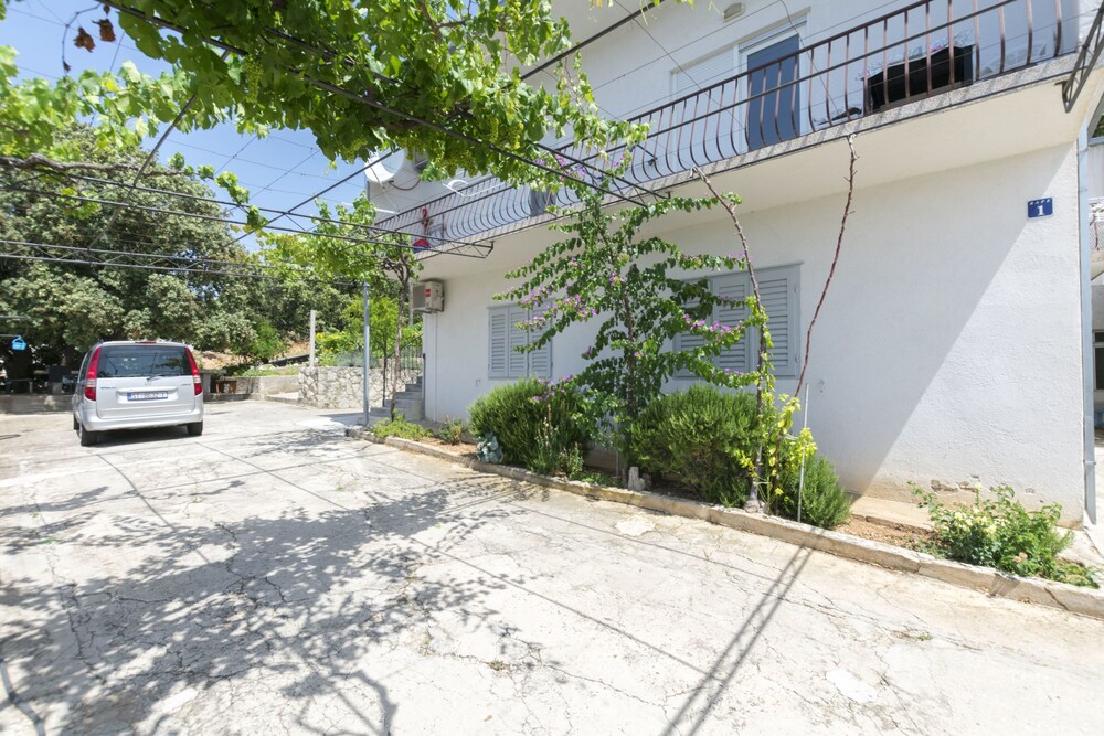 Apartments Jozo