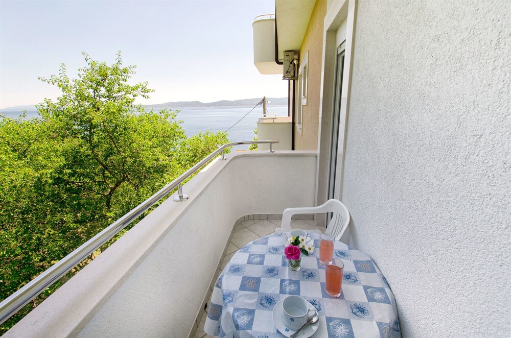 Apartments Neve