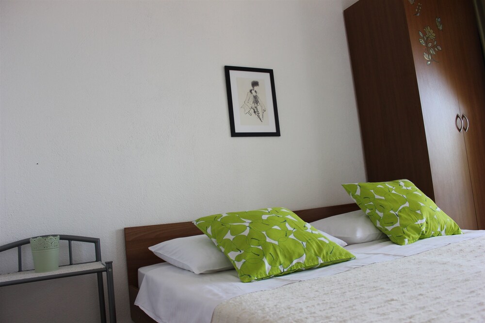 Apartments Lizatovic