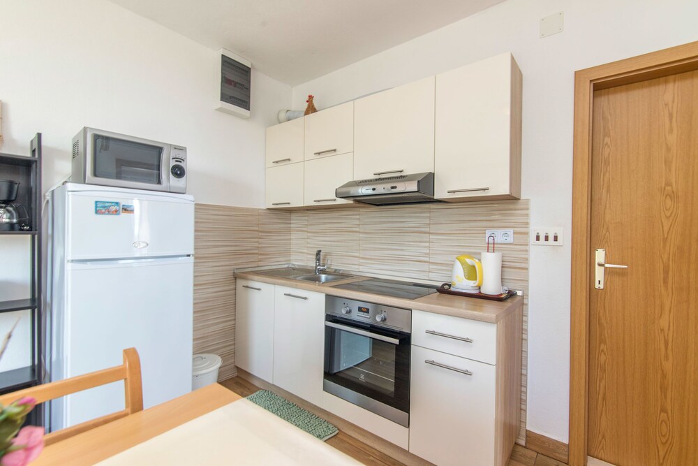 Apartments Lizatovic