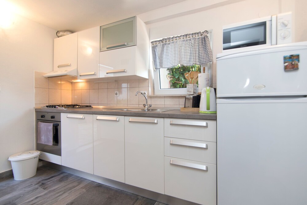 Apartments Lizatovic