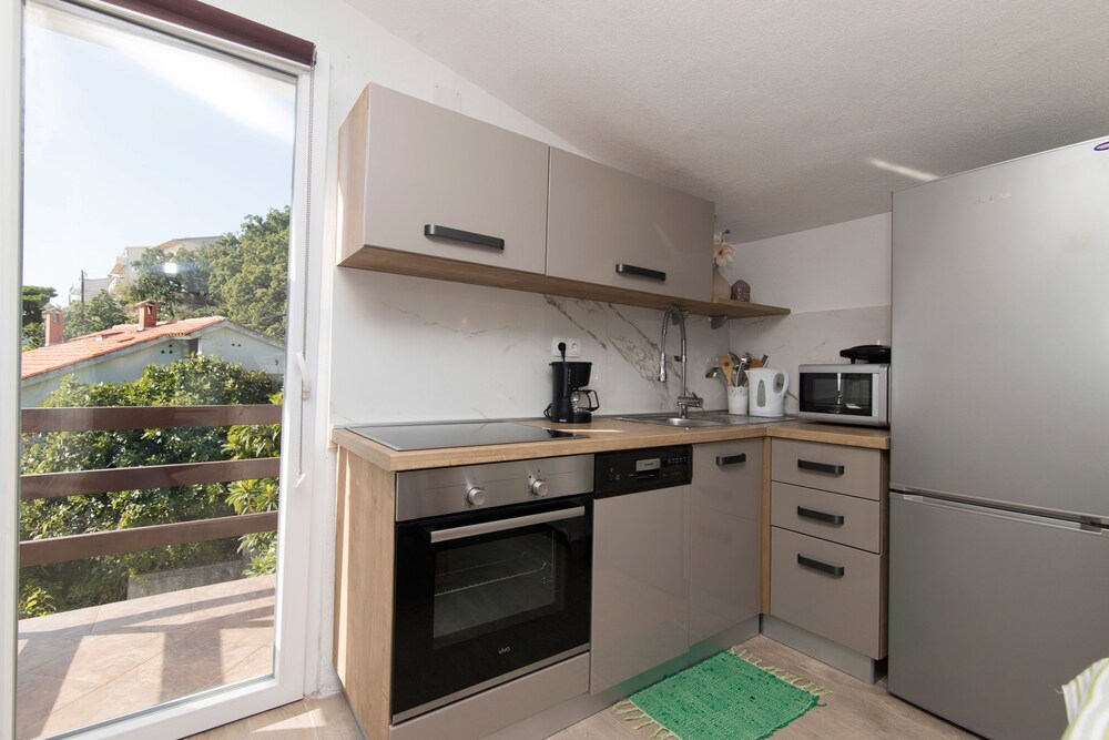 Apartments Lizatovic
