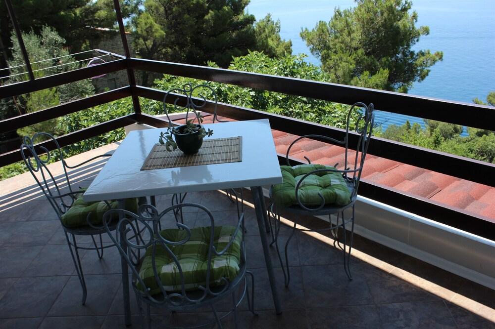 Apartments Lizatovic