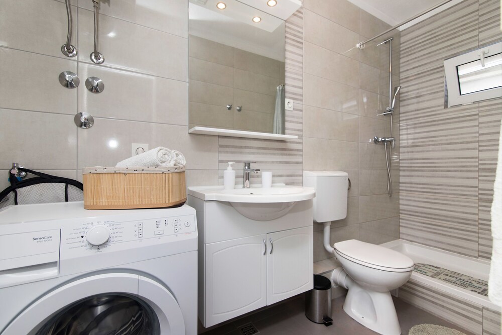 Apartments Lizatovic