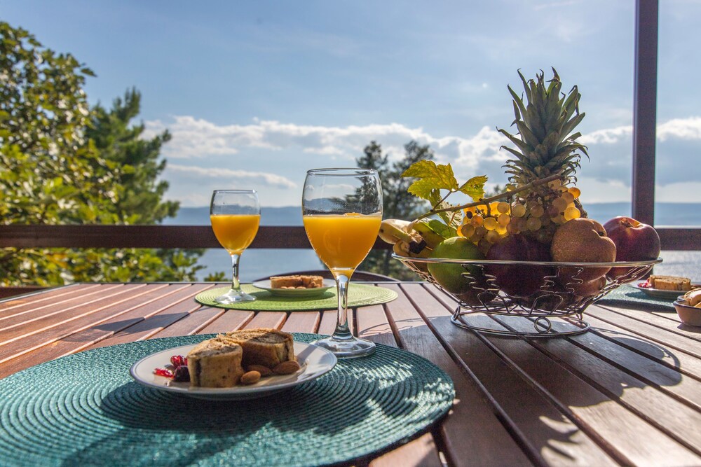 Apartments Lizatovic
