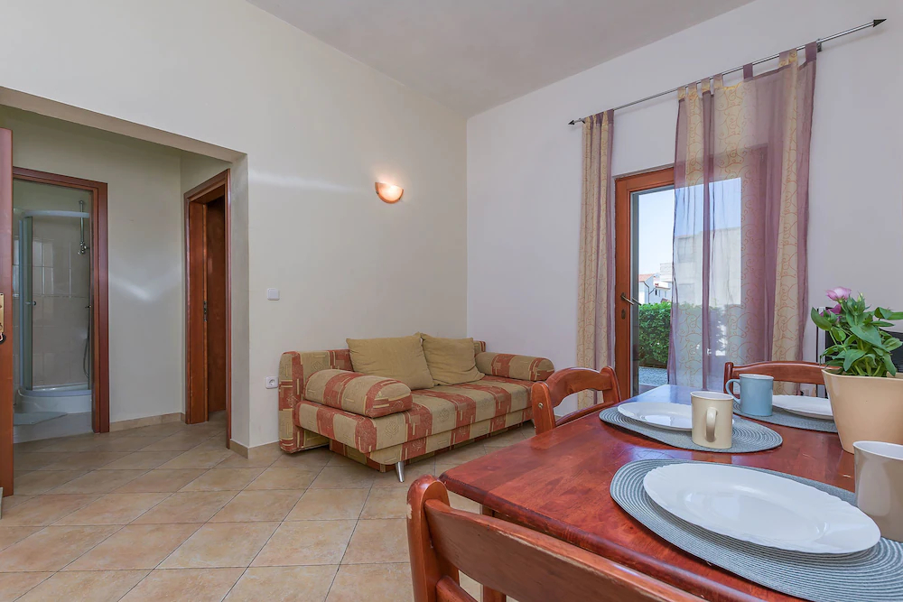 Apartments Ljiljana